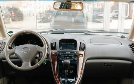 Lexus RX IV рестайлинг, 1999 год, 900 000 рублей, 10 фотография