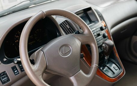 Lexus RX IV рестайлинг, 1999 год, 900 000 рублей, 11 фотография
