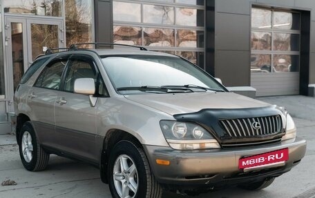Lexus RX IV рестайлинг, 1999 год, 900 000 рублей, 3 фотография