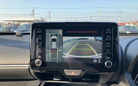 Toyota Yaris Cross, 2021 год, 1 282 000 рублей, 14 фотография