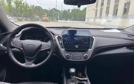 Chevrolet Malibu IX, 2022 год, 1 800 000 рублей, 15 фотография