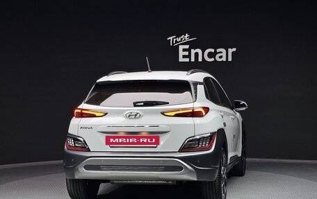 Hyundai Kona I, 2021 год, 1 768 000 рублей, 3 фотография