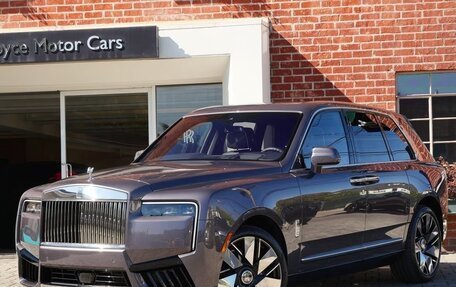 Rolls-Royce Cullinan, 2025 год, 68 361 872 рублей, 1 фотография
