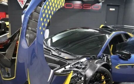 Lamborghini Huracán, 2021 год, 27 000 000 рублей, 5 фотография