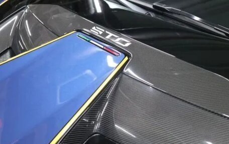 Lamborghini Huracán, 2021 год, 27 000 000 рублей, 10 фотография