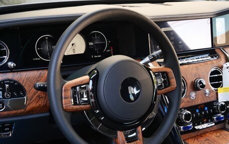 Rolls-Royce Cullinan, 2025 год, 68 361 872 рублей, 21 фотография
