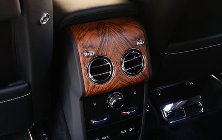 Rolls-Royce Cullinan, 2025 год, 68 361 872 рублей, 22 фотография