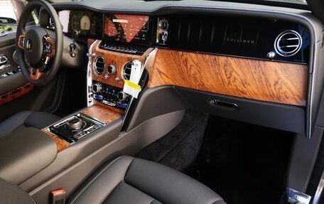 Rolls-Royce Cullinan, 2025 год, 68 361 872 рублей, 17 фотография