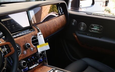 Rolls-Royce Cullinan, 2025 год, 68 361 872 рублей, 19 фотография
