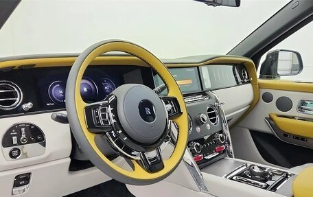 Rolls-Royce Cullinan, 2025 год, 67 950 056 рублей, 15 фотография