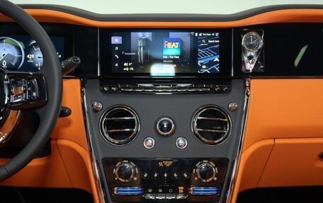 Rolls-Royce Cullinan, 2025 год, 65 643 868 рублей, 13 фотография