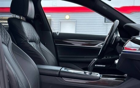 BMW 7 серия, 2016 год, 2 985 000 рублей, 17 фотография