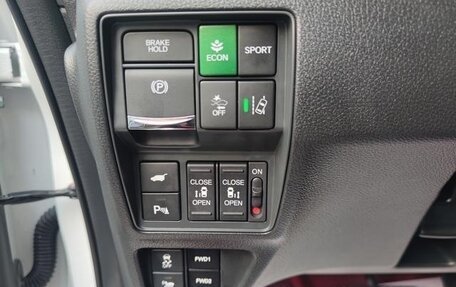 Honda Elysion, 2022 год, 3 640 999 рублей, 22 фотография