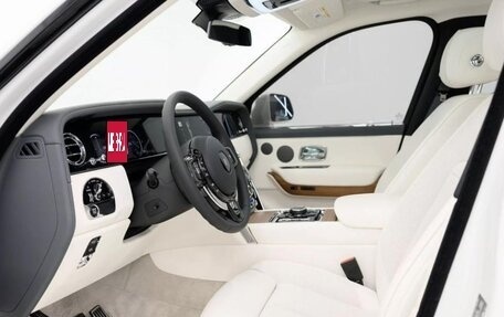 Rolls-Royce Cullinan, 2025 год, 63 420 048 рублей, 11 фотография