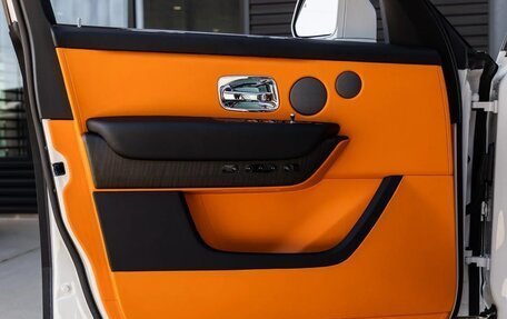 Rolls-Royce Cullinan, 2025 год, 66 961 688 рублей, 11 фотография
