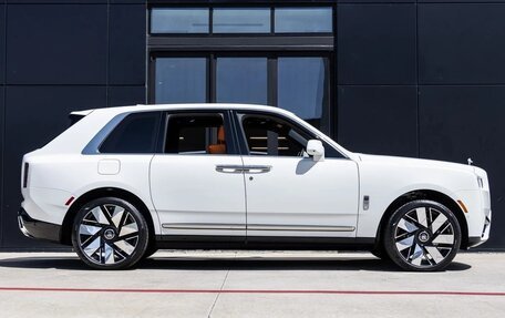 Rolls-Royce Cullinan, 2025 год, 66 961 688 рублей, 9 фотография