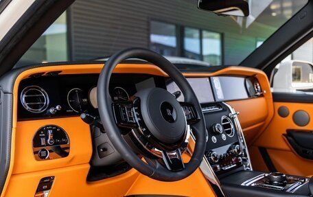 Rolls-Royce Cullinan, 2025 год, 66 961 688 рублей, 14 фотография