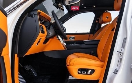 Rolls-Royce Cullinan, 2025 год, 66 961 688 рублей, 12 фотография