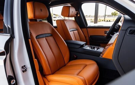 Rolls-Royce Cullinan, 2025 год, 66 961 688 рублей, 22 фотография