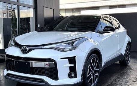 Toyota C-HR I рестайлинг, 2021 год, 1 700 000 рублей, 3 фотография