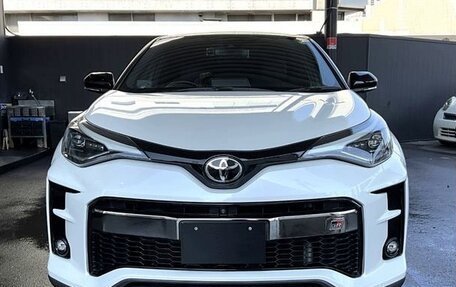 Toyota C-HR I рестайлинг, 2021 год, 1 700 000 рублей, 2 фотография