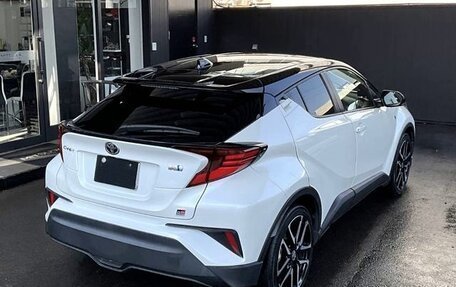 Toyota C-HR I рестайлинг, 2021 год, 1 700 000 рублей, 6 фотография