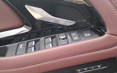 Land Rover Range Rover Evoque II, 2024 год, 8 500 000 рублей, 12 фотография