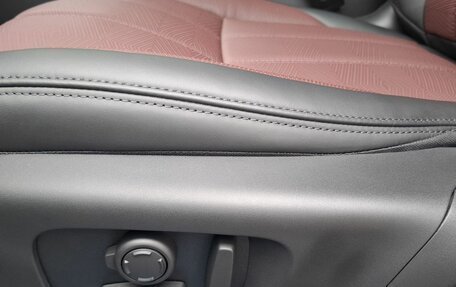 Land Rover Range Rover Evoque II, 2024 год, 8 500 000 рублей, 14 фотография