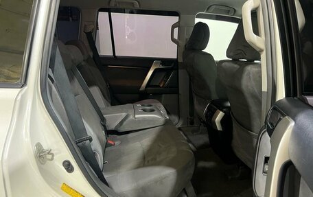 Toyota Land Cruiser Prado 150 рестайлинг 2, 2010 год, 2 700 000 рублей, 15 фотография