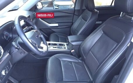 Ford Explorer VI, 2022 год, 2 380 600 рублей, 5 фотография