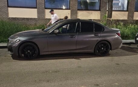 BMW 3 серия, 2019 год, 4 000 000 рублей, 21 фотография
