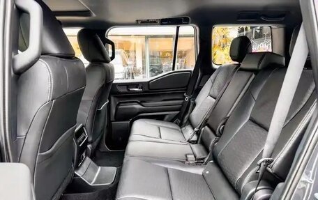 Toyota Land Cruiser Prado, 2025 год, 7 900 000 рублей, 8 фотография