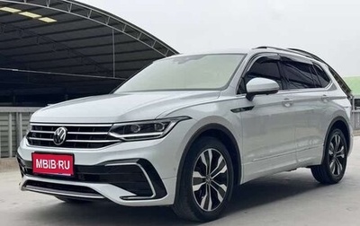 Volkswagen Tiguan II, 2022 год, 2 380 700 рублей, 1 фотография
