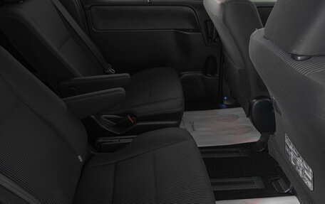 Toyota Noah III, 2014 год, 1 899 000 рублей, 9 фотография