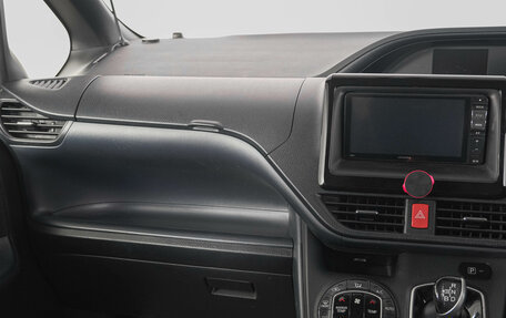 Toyota Noah III, 2014 год, 1 899 000 рублей, 11 фотография