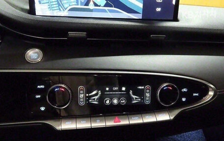 Genesis GV70, 2022 год, 3 180 000 рублей, 6 фотография