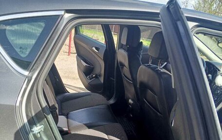 Opel Astra J, 2011 год, 1 050 000 рублей, 7 фотография