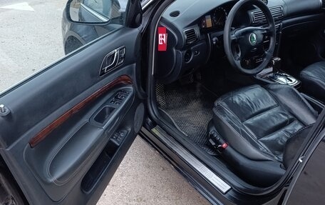 Skoda Superb III рестайлинг, 2004 год, 590 000 рублей, 4 фотография