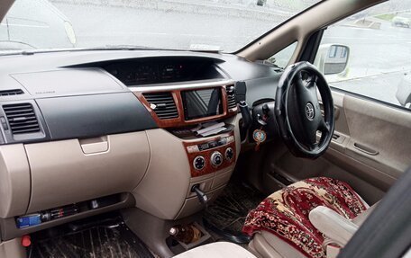 Toyota Noah III, 2002 год, 820 000 рублей, 2 фотография