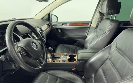 Volkswagen Touareg III, 2013 год, 1 800 000 рублей, 11 фотография