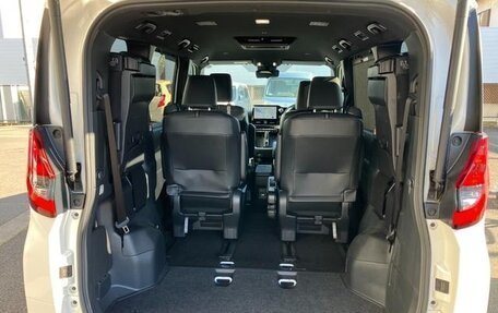Toyota Voxy, 2022 год, 2 850 111 рублей, 30 фотография