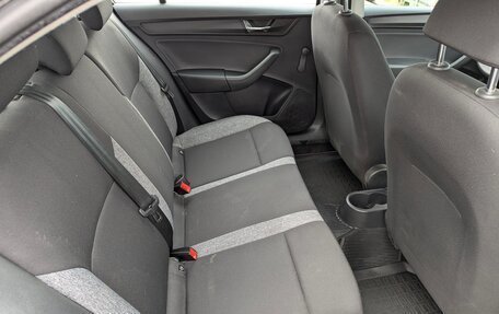 Skoda Rapid II, 2021 год, 1 500 000 рублей, 17 фотография