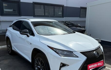 Lexus RX IV рестайлинг, 2017 год, 4 550 000 рублей, 2 фотография