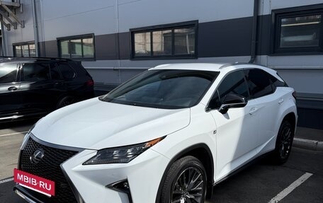 Lexus RX IV рестайлинг, 2017 год, 4 550 000 рублей, 3 фотография
