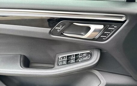 Porsche Macan I рестайлинг, 2023 год, 14 250 000 рублей, 18 фотография