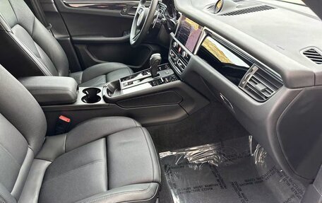 Porsche Macan I рестайлинг, 2023 год, 14 250 000 рублей, 10 фотография
