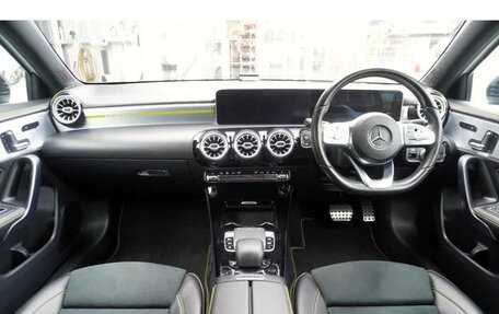 Mercedes-Benz A-Класс, 2021 год, 1 450 000 рублей, 8 фотография