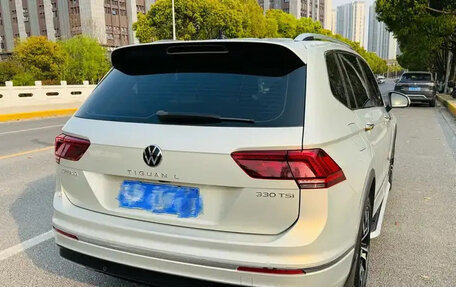 Volkswagen Tiguan II, 2021 год, 1 750 525 рублей, 3 фотография