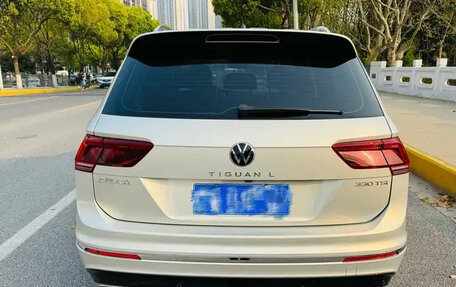 Volkswagen Tiguan II, 2021 год, 1 750 525 рублей, 4 фотография