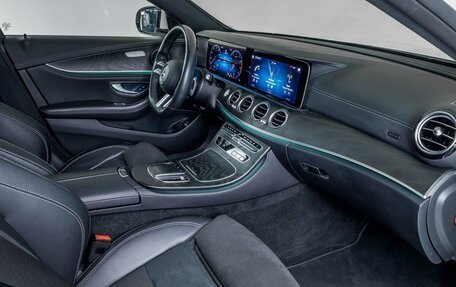 Mercedes-Benz E-Класс, 2021 год, 5 480 000 рублей, 10 фотография